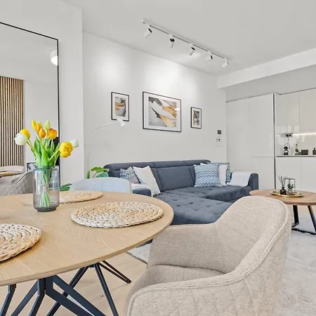 X34th Floor - Touch The Clouds In The Tallest Building In Eurovea * Pressburg