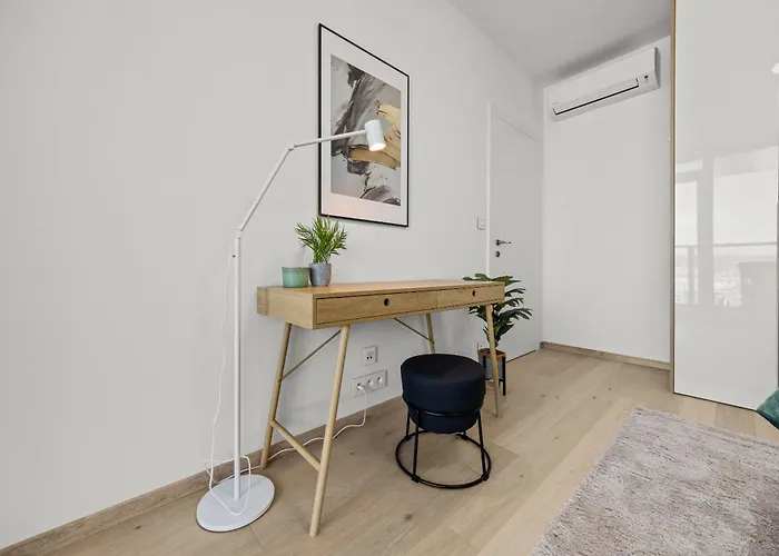 X34th Floor - Touch The Clouds In The Tallest Building In Eurovea * Bratislava