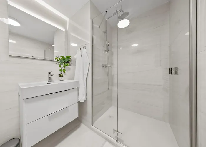 X34th Floor - Touch The Clouds In The Tallest Building In Eurovea Apartament *